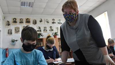 Взять и отменить: Аксенов рассказал о школьных каникулах в Крыму
