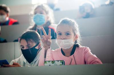 В Новосибирской области школьникам вдвое увеличат продолжительность каникул