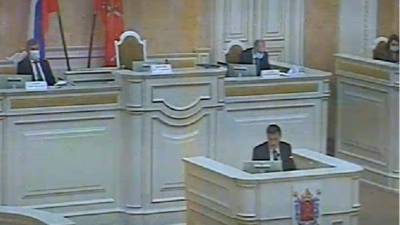 Депутаты ЗакСа рассказали о "плевках" со стороны губернатора Петербурга и исполнительной власти
