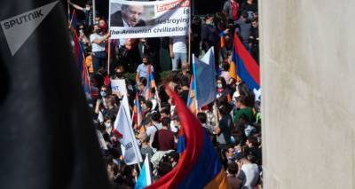 У посольства Германии в Ереване проходит акция с требованием признать Карабах