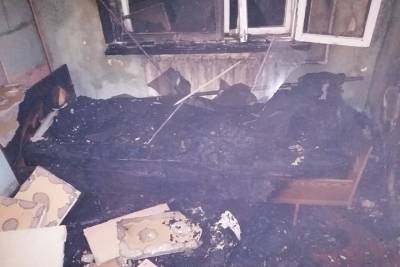 Пожарные спасли смолянина из горящей квартиры в Верхнеднепровском