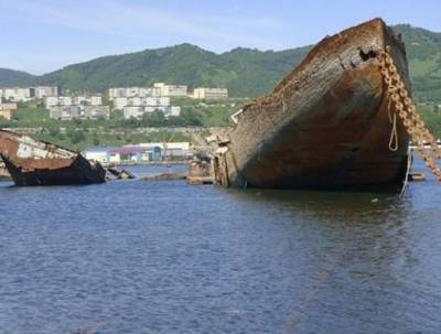 Кладбище кораблей на Камчатке нарушает безопасность прохода по фарватеру