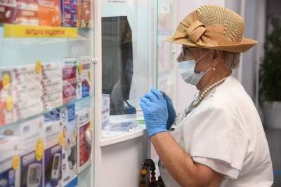 Волгоградцы старше 65 лет бесплатно получат лекарства при COVID-19