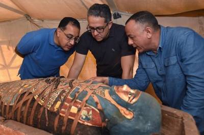 Археологи в Египтяне нашли 80 саркофагов возрастом 2500 лет