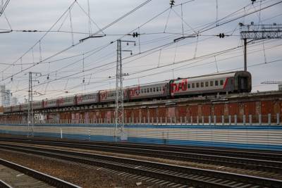 Три пассажирских поезда из Новосибирска отменят из-за коронавируса
