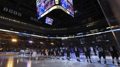НХЛ на неопределённый срок перенесла «Зимнюю классику» и Матч всех звёзд