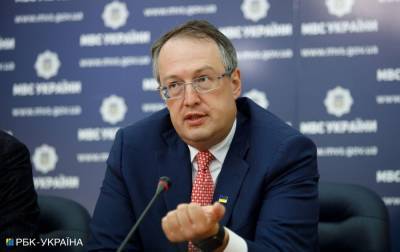 МВД: порчу бюллетеней опроса Зеленского могут приравнять к хулиганству