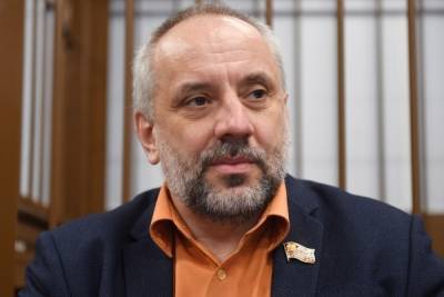 Депутат Мосгордумы Шереметьев признан виновным в мошенничестве с премиями