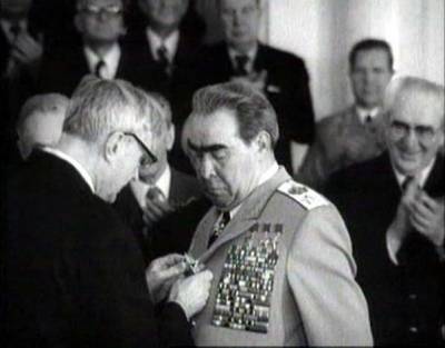 Леонид Брежнев: почему у него было 39 Звезд Героя из чистого золота