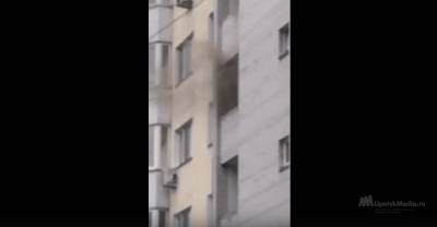 Восьмилетнюю девочку и 22 жильцов дома эвакуировали во время пожара в Липецке