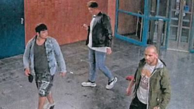 В Дортмунде трое мужчин жестоко избили чиновника за замечание об отсутствии масок