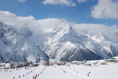 Домбай вошел в топ-5 популярных горнолыжных курортов