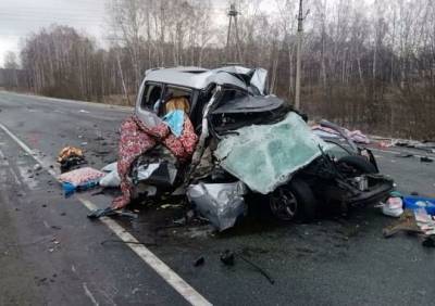 Пять человек погибли в ДТП с автобусом под Новосибирском