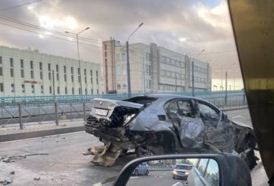 В ДТП на Пискаревском проспекте пострадал водитель BMW