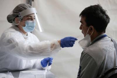 Вирусолог Чепурнов предупредил россиян о тяжелой зиме из-за коронавируса
