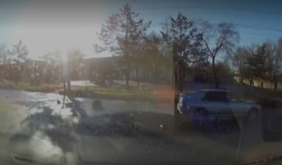 В Хабаровске водитель сбил двух пенсионеров и скрылся