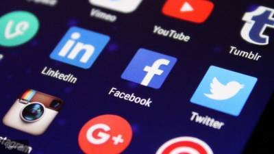 США навязывают свою мораль российским пользователям Facebook