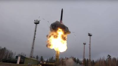 Путин: Россия готова включить гиперзвуковое оружие в ДСНВ