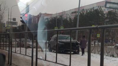 В Тюмени на Московском тракте столкнулись две иномарки