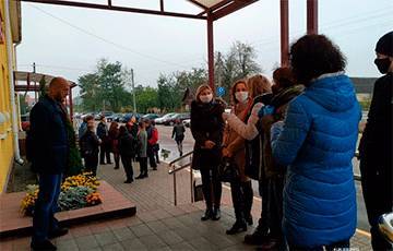 В Слуцке массово судили тех, кто возлагал цветы к памятнику жертвам Холокоста - charter97.org - Слуцк