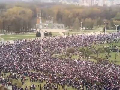 На 11-й марш протеста в Минске вышло около 5 тысяч человек