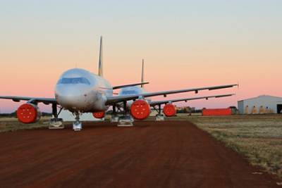В австралийской пустыне нашли гигантскую стоянку брошенных самолетов