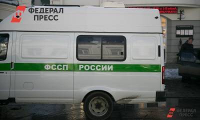 В Екатеринбурге судебные приставы арестовали у должников «БМВ» и Крайслер