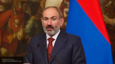 Пашинян и Макрон обсудили обострение конфликта в Нагорном Карабахе