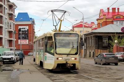 Движение автомобилей по площади Батенькова в Томске ограничат в выходные