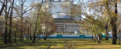 В Новосибирске началось благоустройство сквера за оперным театром