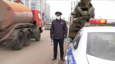 Илья Середюк рассказал о том, как решается проблема загрязнения дорог спецтехникой