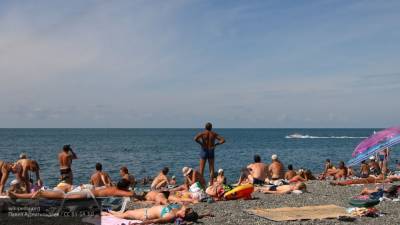 Россиянку унесло в море во время фотосессии на сочинском пляже