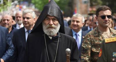 Предводитель Арцахской епархии Армянской церкви призвал армян мира помолиться за армию