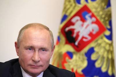 Путин: насыщенный профессиональный путь Джигарханяна достоит признания