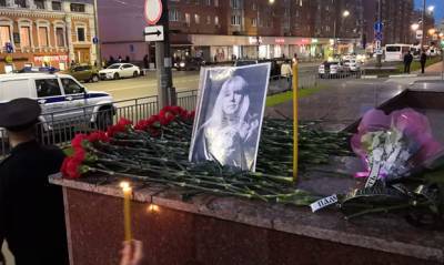 Главред нижегородского издания «Коза Пресс» покончила с собой около здания МВД