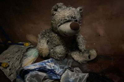 В Сакском районе в пожаре погибли запертые в доме дети