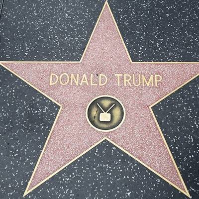 На Аллее славы в американском Голливуде разбили звезду в честь президента США Дональда Трампа