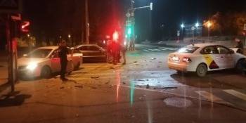 В центре Вологды произошло ДТП с тремя автомобилями