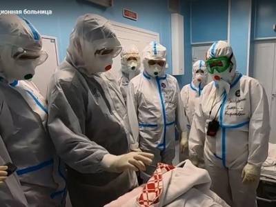 Глава Башкирии сегодня посетил инфекционный центр в Зубово и показал, в каком состоянии лежат пациенты под ИВЛ