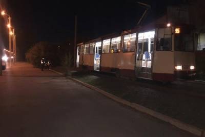 В Челябинске трамвай сбил женщину