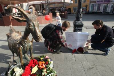 Москалькова призвала разобраться в причинах суицида Ирины Славиной