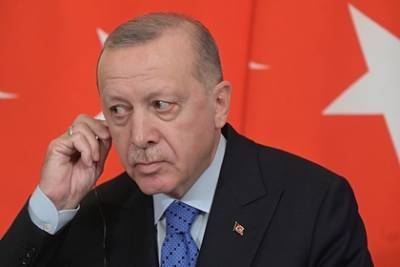 Эрдоган пригрозил начать новую операцию в Сирии