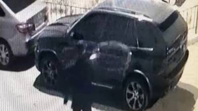 Воронежская полиция разыскивает неизвестного, облившего кислотой BMW - vestivrn.ru - Воронеж - район Северный