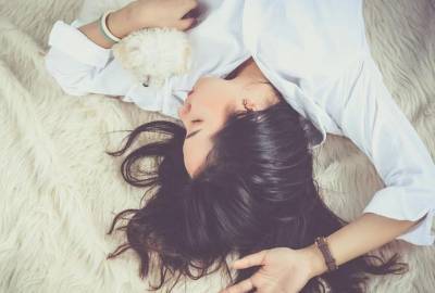 Ученые назвали дневной сон опасным для здоровья