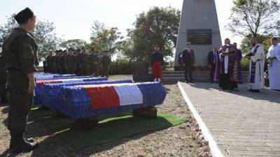 В Севастополе перезахоронили останки французских солдат