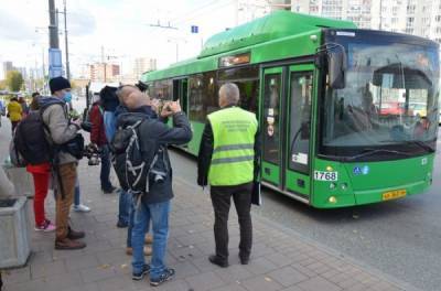 В Екатеринбурге проверили соблюдение масочного режима в транспорте