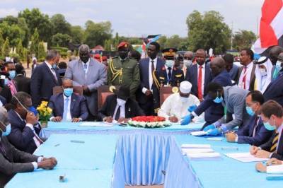 Власти Судана подписали мирное соглашение с вооружёнными движениями