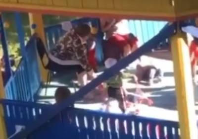 Воспитательница выбросила маленького ребенка из коляски в Самаре
