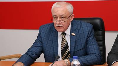 Депутат Гемпель назвал бредом заявление Волкера о Крыме