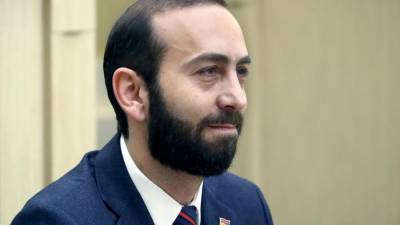 Спикер парламента Армении прибыл в Карабах с экстренным визитом